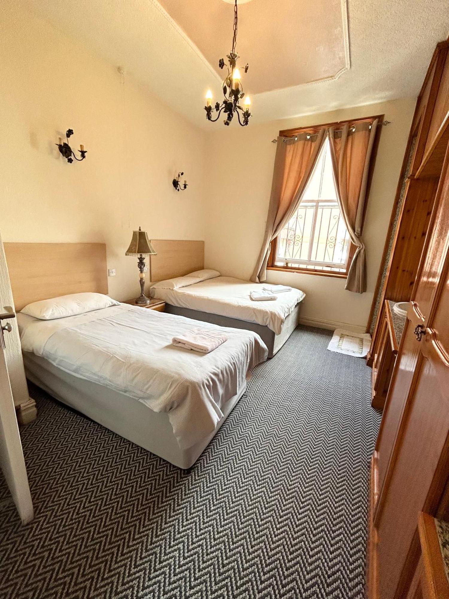 The Egerton Arms Hotel Salford Kültér fotó